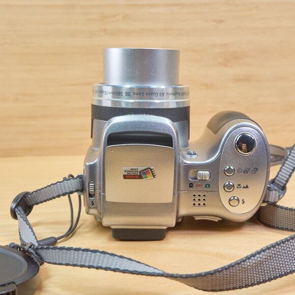 Kodak Easyshare Z740 5 MP Digital Camera, 10x Optical Zoom - Picture 4 of 8